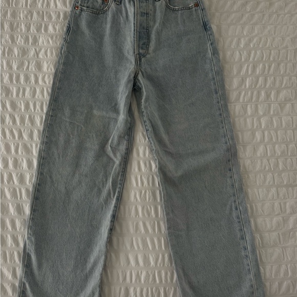 Levi’s Ribcage Straight Ankle - 2/26 light wash - Picture 4 of 5